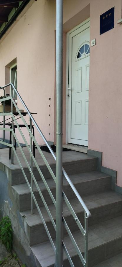 Ferienwohnung Studio Apartman Dolenac Zagreb Exterior foto